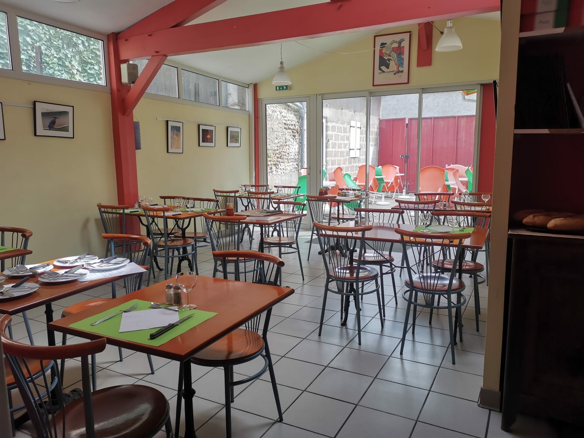 A ceder BAR-RESTAURANT à Grenade sur Adour dans les Landes - Ref : 40-1125