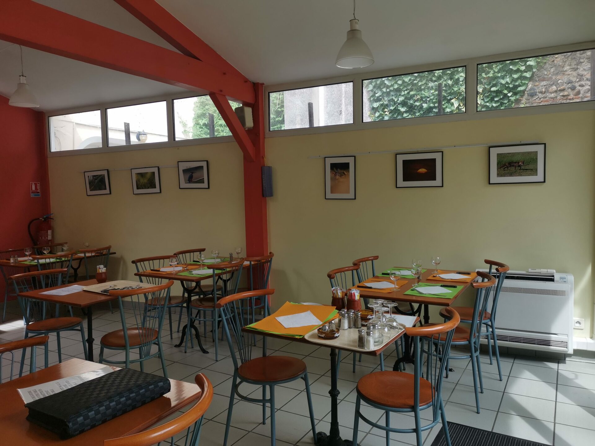 A ceder BAR-RESTAURANT à Grenade sur Adour dans les Landes - Ref : 40-875