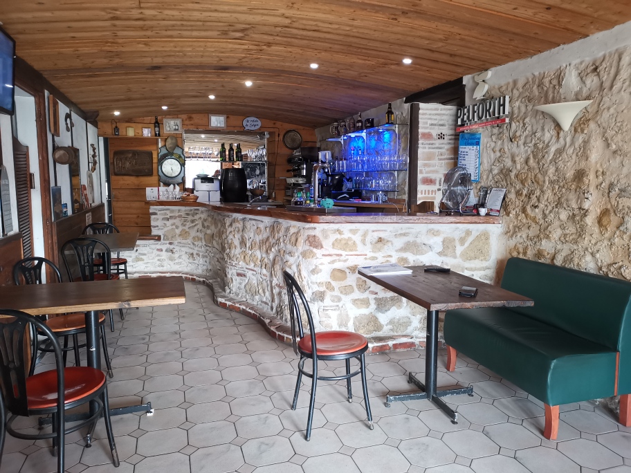 A ceder Murs et Fonds RESTAURANT  dpt du Gers - Axe passant -  Ref; 32-1009