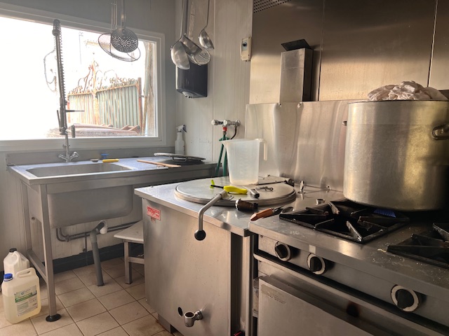 A ceder cause retraite BOUCHERIE-CHARCUTERIE-TRAITEUR à Plaisance du Gers - Ref : 32-1253
