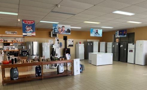 A vendre Fonds de commperce ELECTROMENAGER-TV-INFORMATIQUE-LITERIE-SAV à Riscle dans le Gers