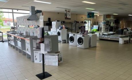 A ceder Magasin d'ELECTROMENAGER-TV-INFORMATIQUE dans le Gers - Ref : 32-1033