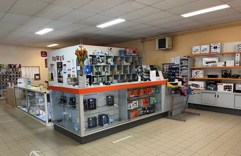 A ceder Magasin d'ELECTROMENAGER-TV-INFORMATIQUE dans le Gers - Ref : 32-1033