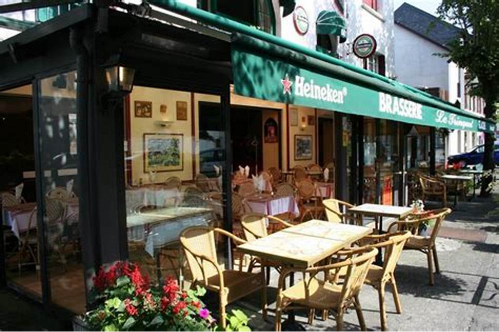 A Saisir Trés Belle Affaire De BAR-BRASSERIE à OLORON Dans Le Béarn - Ref 64-1171