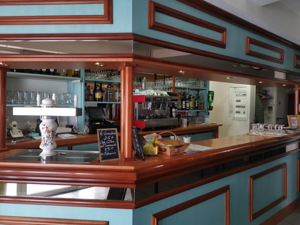 A ceder BAR-RESTAURANT dans les Landes