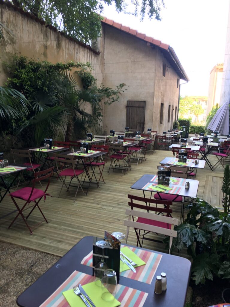 A Ceder Trés Belle Affaire De Restauration Ds Les Landes
